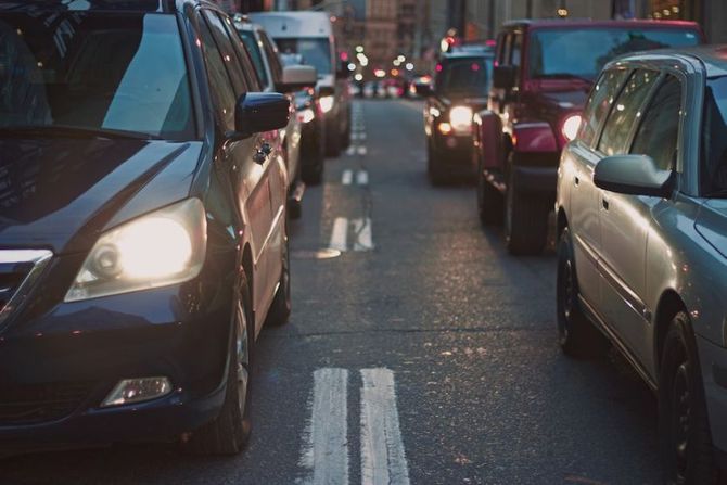 transport, gužva u saobraćaju, kola, automobili