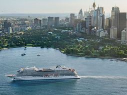 Vikinški brod, krstarenja, kruzer Neptune