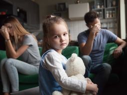 Porodica svađa razvod deca majka muž žena muškarac