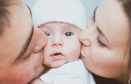 beba, roditelji, mama, tata, sin ,ćerka beba, roditelji, mama, tata, sin ,ćerka