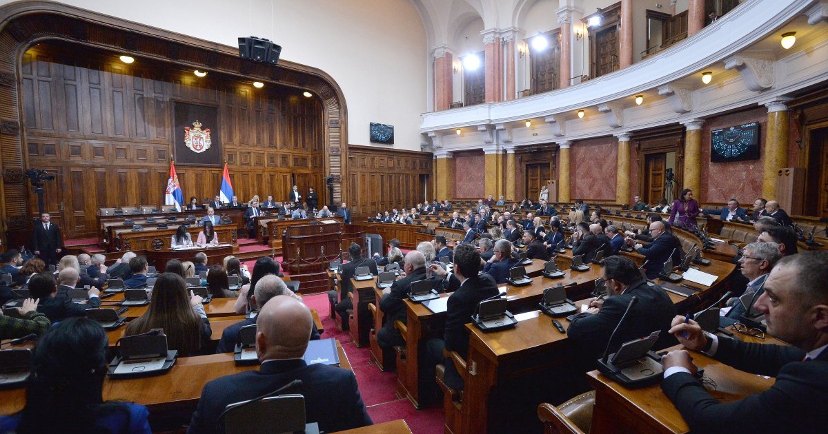 Prekinuta sednica Skupštine Srbije, pa nastavljena nakon kraće pauze