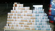 Zaplenjeno 8.500 paklica cigareta pronađenih u "audiju" mladog Kragujevčanina