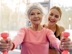 fit, trening, baka i devojka, baka i unuka, vežbe