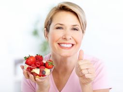 žena, hrana, menopauza, starija žena, voće, dijeta