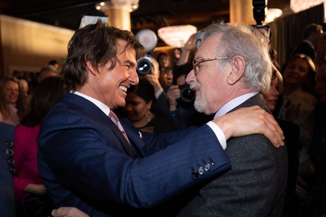 Steven Spielberg Spilberg Tom  Kruz