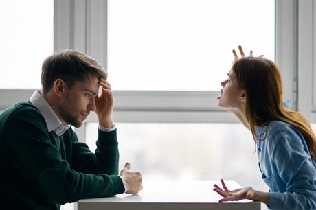 Muškarac i žena, svađa Muškarac i žena, svađa