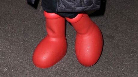 Rich The Kid  MSCHF   Big Red Boots velike crvene čizme