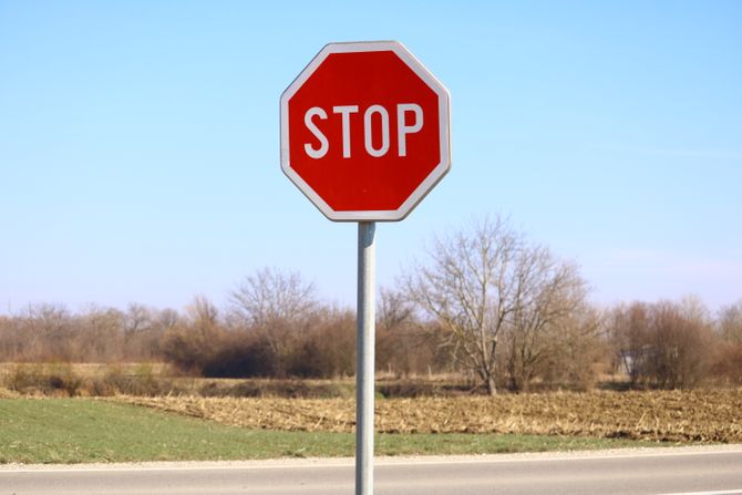 Znak Stop Znak Stop