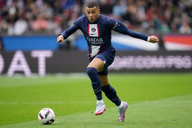 FK FC  Pari Saint Germain - Lille FK FC  Pari Saint Germain - Lille