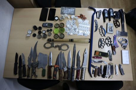 Hladno oružje noževi zaplena Bosna Bugojno