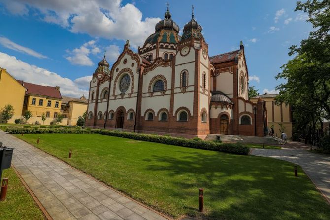 Turizam PR Subotica, Sinagoga, dvorište