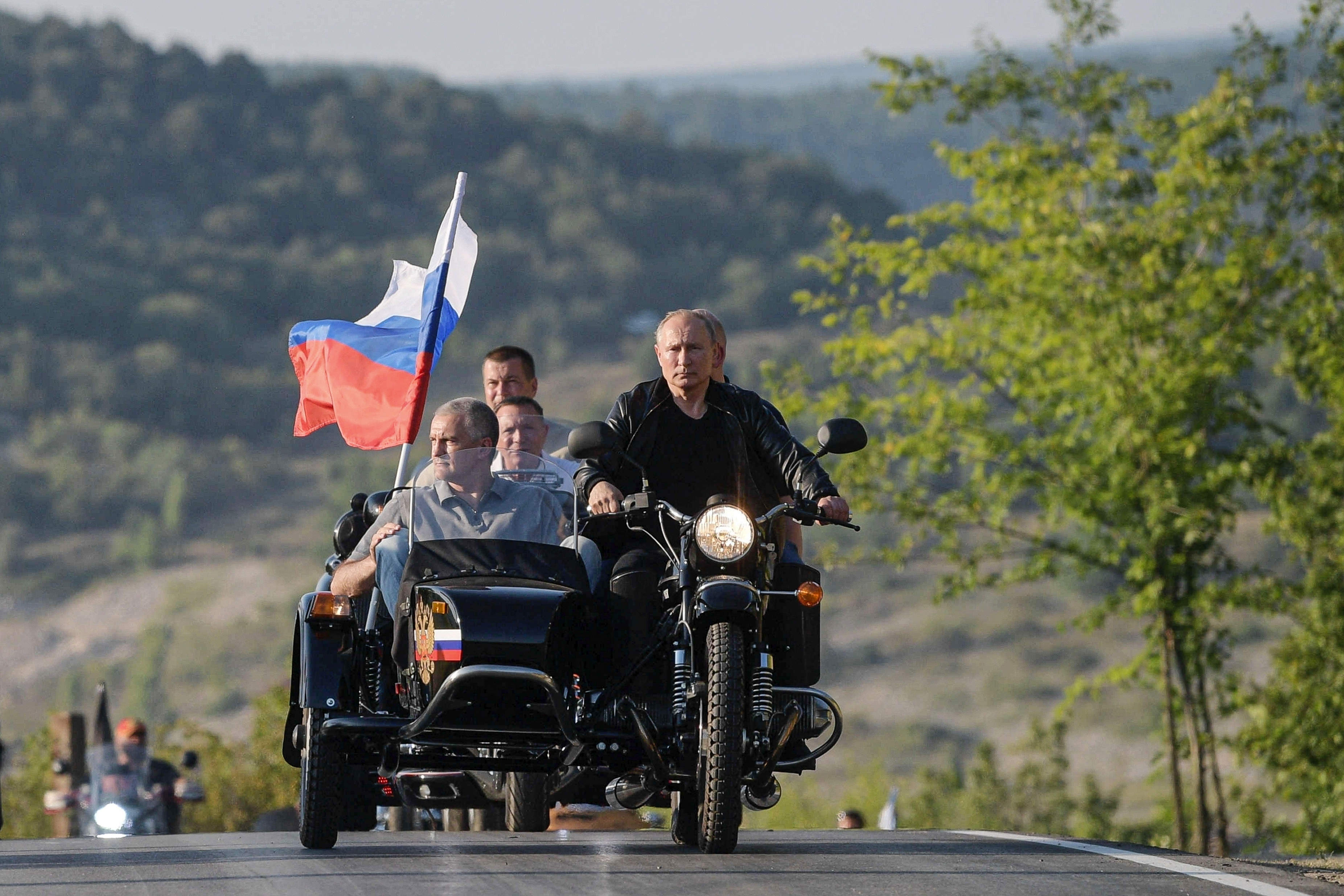 Rusi zabranili vožnju motora i skutera noću, razlog je neverovatan