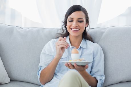 Žena, jaja, doručak Žena, jaja, doručak