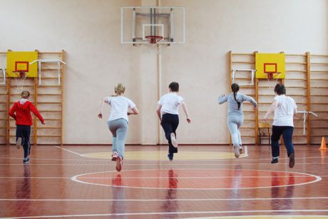 Fizičko čas fizičkog deca vežbe vežbanje