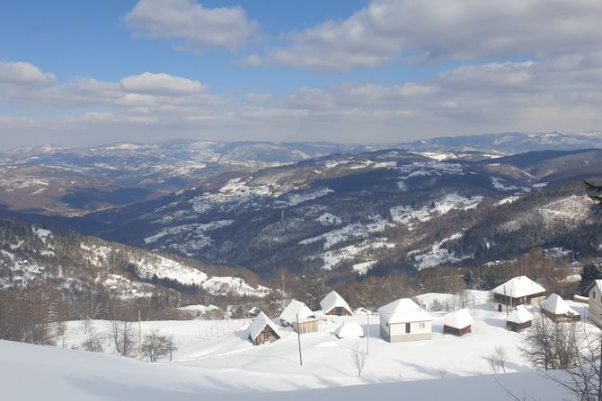 Sneg, planina Jabuka