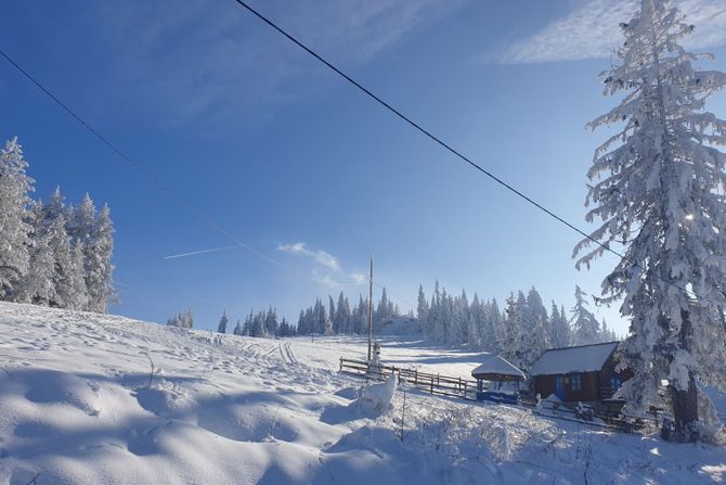 Sneg, planina Jabuka