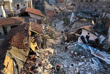Turska, zemljotres, ruševine