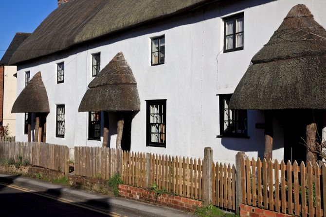 Kuća od slame Thatched Houses, Harnham Road, Salisbury, Wiltshire Kuća od slame Thatched Houses, Harnham Road, Salisbury, Wiltshire