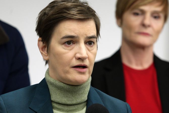 Ana Brnabić i Aleksandar Šapić obišli  rekonstruisano omladinsko pozorište Dadov