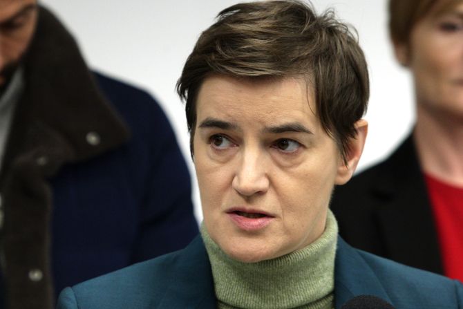 Ana Brnabić i Aleksandar Šapić obišli  rekonstruisano omladinsko pozorište Dadov