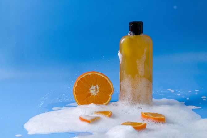 narandža u kadi, tuširanje narandža u kadi, tuširanje