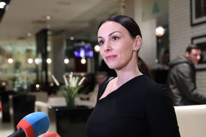Sloboda Mićalović na premijeri Čeznem da vam kažem Sloboda Mićalović na premijeri Čeznem da vam kažem