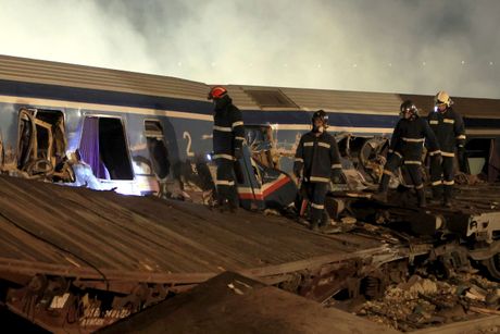 Grčka sudar vozovi nesreća