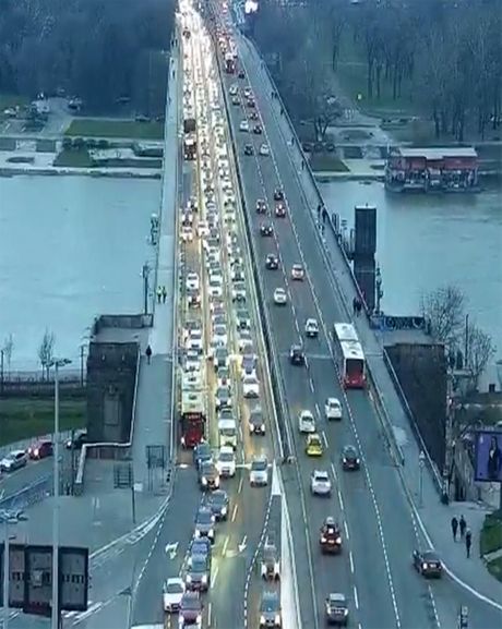 Saobraćaj gužva Beograd Brankov most