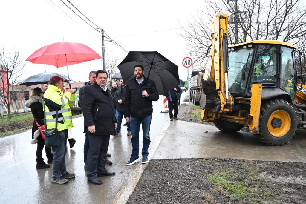 Gradonačelnik Šapić obišao četiri lokacije u Batajnici - Telegraf.rs