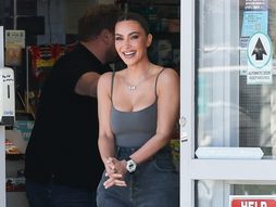 Kim Kardašijan Kardashian i Džejms Korden James Corden