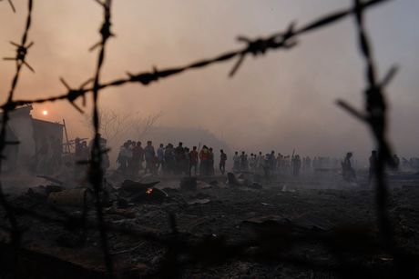 Rohindža izbeglice požar Bangladeš kamp
