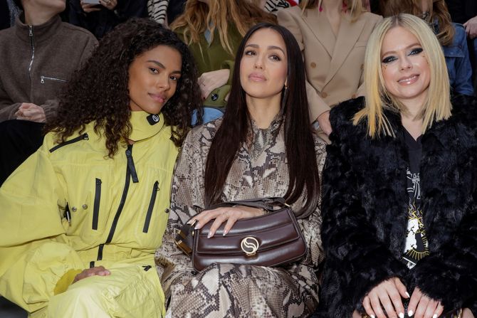 France Fashion Stella McCartney F/W 23-24 Front Row France Fashion Stella McCartney F/W 23-24 Front Row