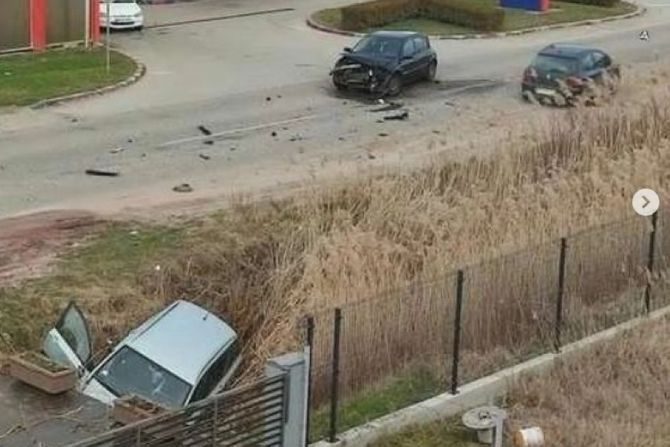 Saobraćajna nezgoda, Šimanovci, sudar, Saobraćajna nezgoda, Šimanovci, sudar,