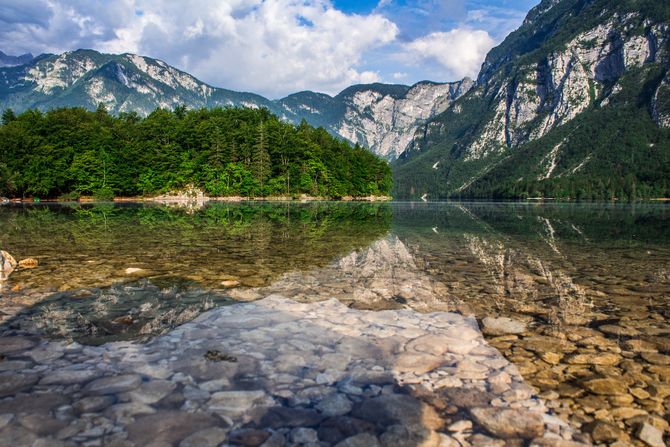 Bohinjsko jezero, Triglav, Slovenija Bohinjsko jezero, Triglav, Slovenija