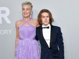 Sharon Stone, sin Roan Joseph Bronstein Stone