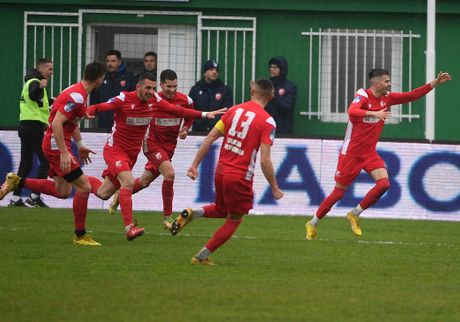 Radnički iz Mitrovice porazio Novi Sad, Zlatibor bolji od Trajala 