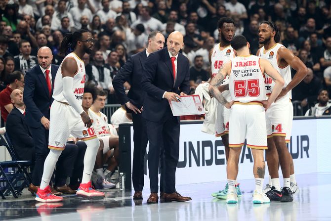 Majk Džejms, KK Monako, Saša Obradović Majk Džejms, KK Monako, Saša Obradović