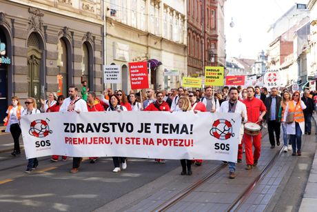 Protest lekara u Zagrebu