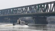 Momak skočio s Pančevačkog mosta, spasen je zahvaljujući građanima i policiji