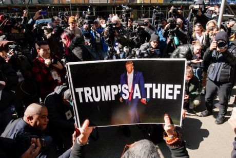 Donald Tramp pristalice, Sud u Njujorku