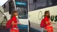 Autobus je mogao da je odnese u večna lovišta: Izbegla je smrt u sekundi