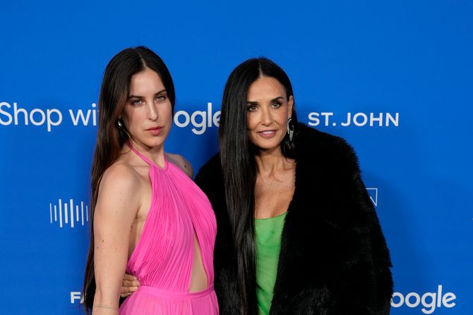 Demi Mur i Skaut Vilis, Demi Moore Demi Mur i Skaut Vilis, Demi Moore
