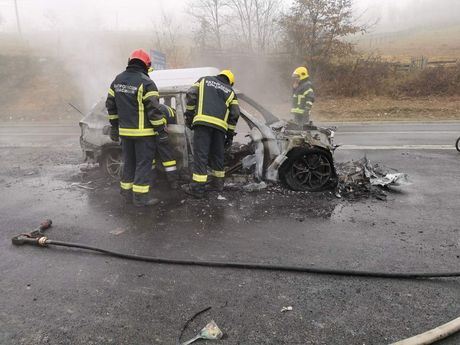 Automobil, požar, Gornji Milanovac