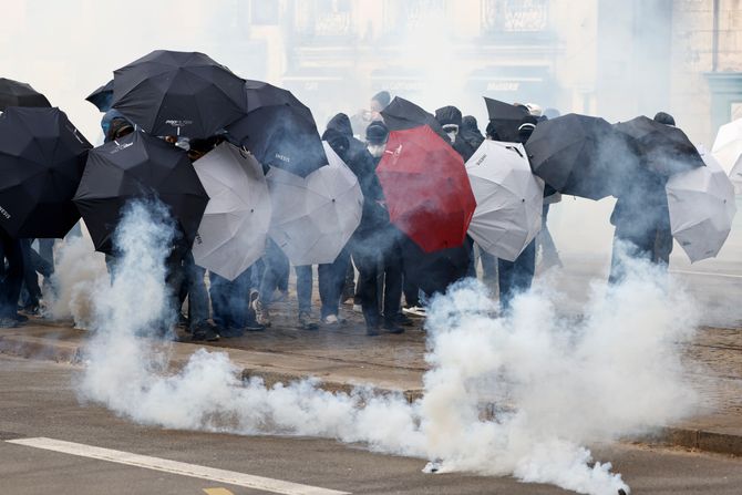 Francuska protesti demonstracije penziona reforma