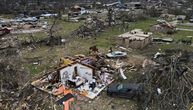 Tornado sravnio farmu u Misisipiju, preživelo 80.000 pilića koji lutaju među ruševinama