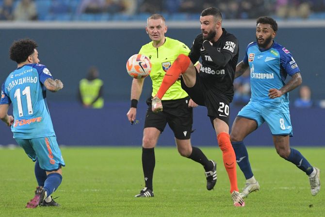 Rai Vlut, FK Ural, FK Zenit Rai Vlut, FK Ural, FK Zenit