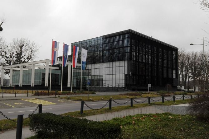 Univerzitet u Novom Sadu, Rektorat