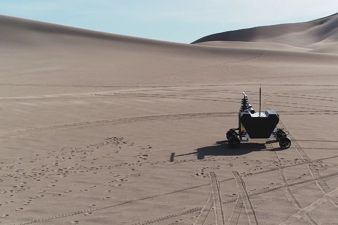 Astrolab FLEX Rover: Robotic Arm Operations