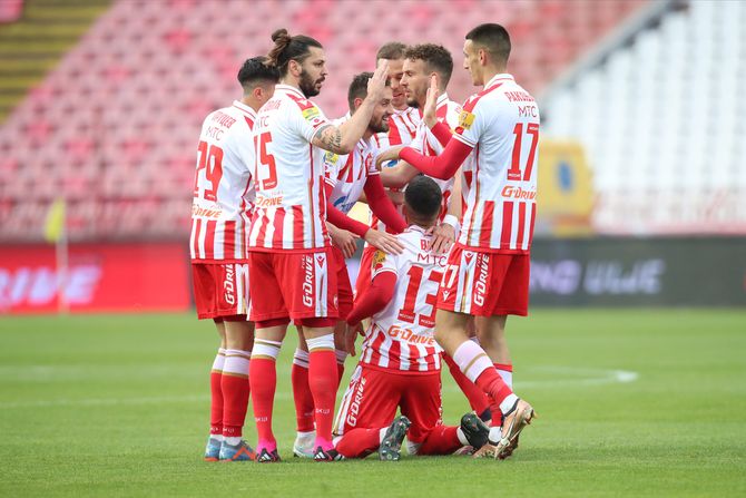 Aleks Vigo, FK Crvena zvezda, FK Radnički Kragujevac