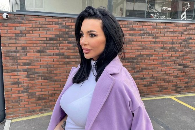 Helena Topalović Helena Topalović